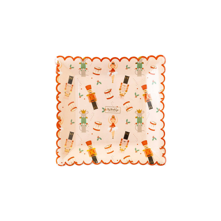 PRESALE CHRISTMAS SHIPPING MID OCTOBER - NUT942 - Nutcracker Sweet Scallop Plate