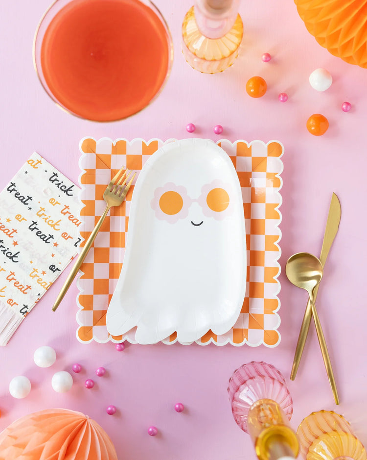 Sunny Ghost Party Plates